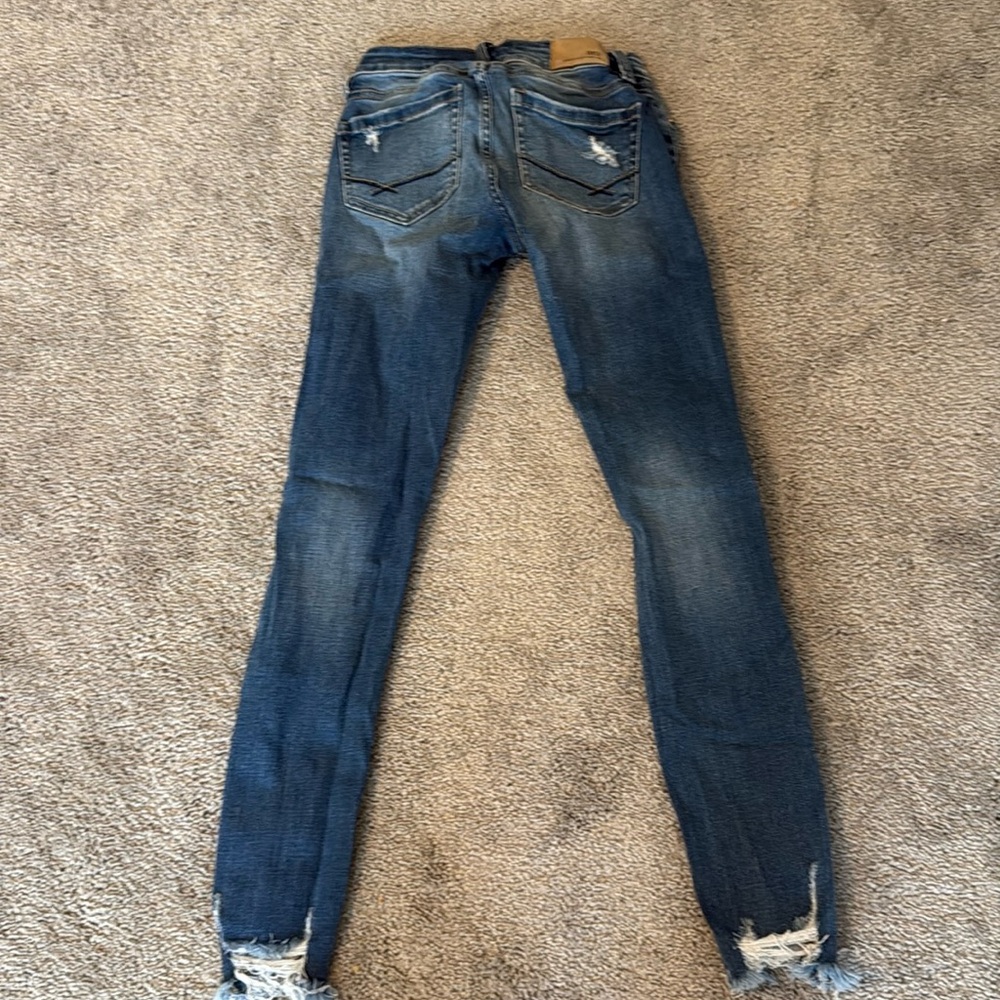 BKE Stella size 23 slim fit love rise ankle skinny jeans